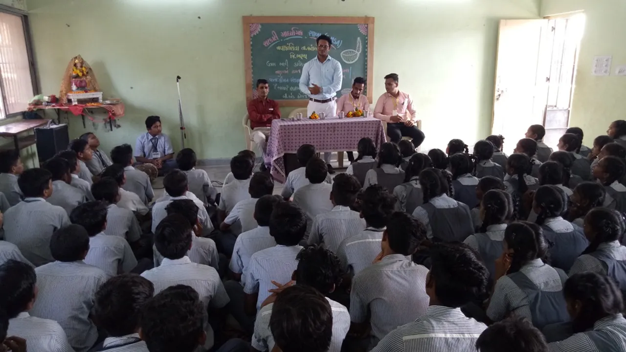 અંકલેશ્વરના નવા કાંસિયા સરકારી માધ્યમિક શાળા ખાતે ઉજાસભણી કાર્યક્રમની ઉજવણી કરાઇ