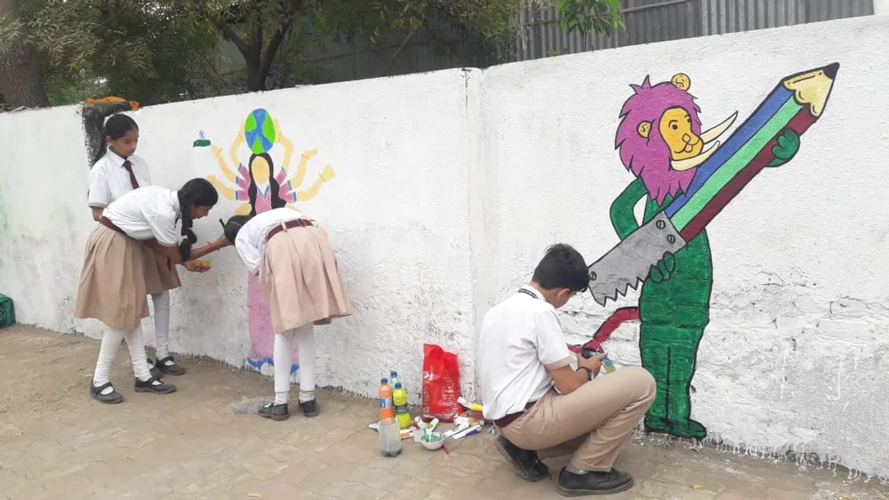 ભરૂચ : પ્રકૃતિના જતન માટે દિવાલો પર દોરાયા ભીત ચિત્રો