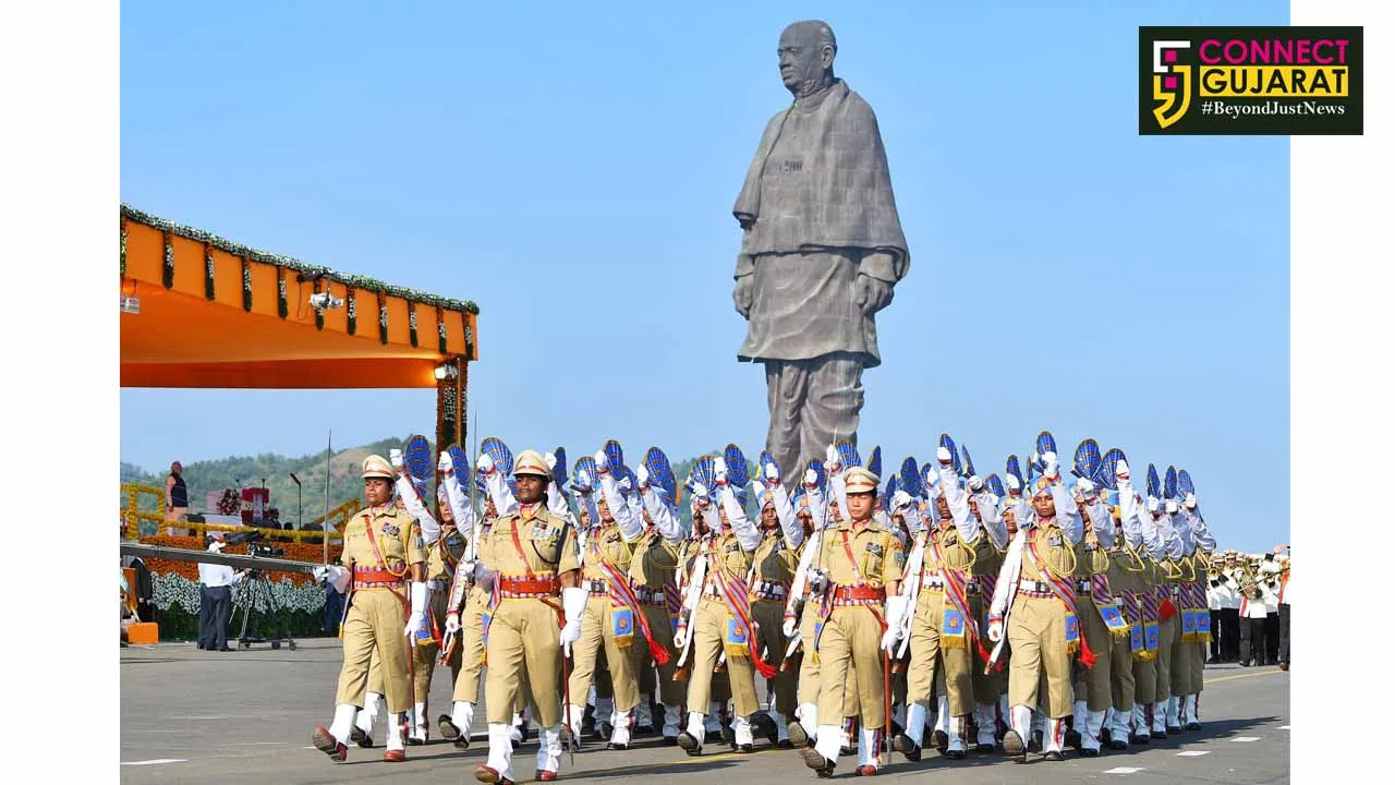 કેવડીયા : સરદાર પટેલની પ્રતિમાના સાનિધ્યમાં અને સાતપૂડાની શાખે યોજાઇ શાનદાર રાષ્ટ્રીય એકતા પરેડ