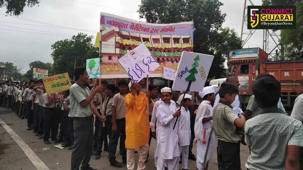 ભરૂચ : રાજપારડી ખાતે ગાંધીજીની ૧૫૦મી જન્મ જયંતિ નિમિત્તે સફાઇ અભિયાન હાથ ધરાયું