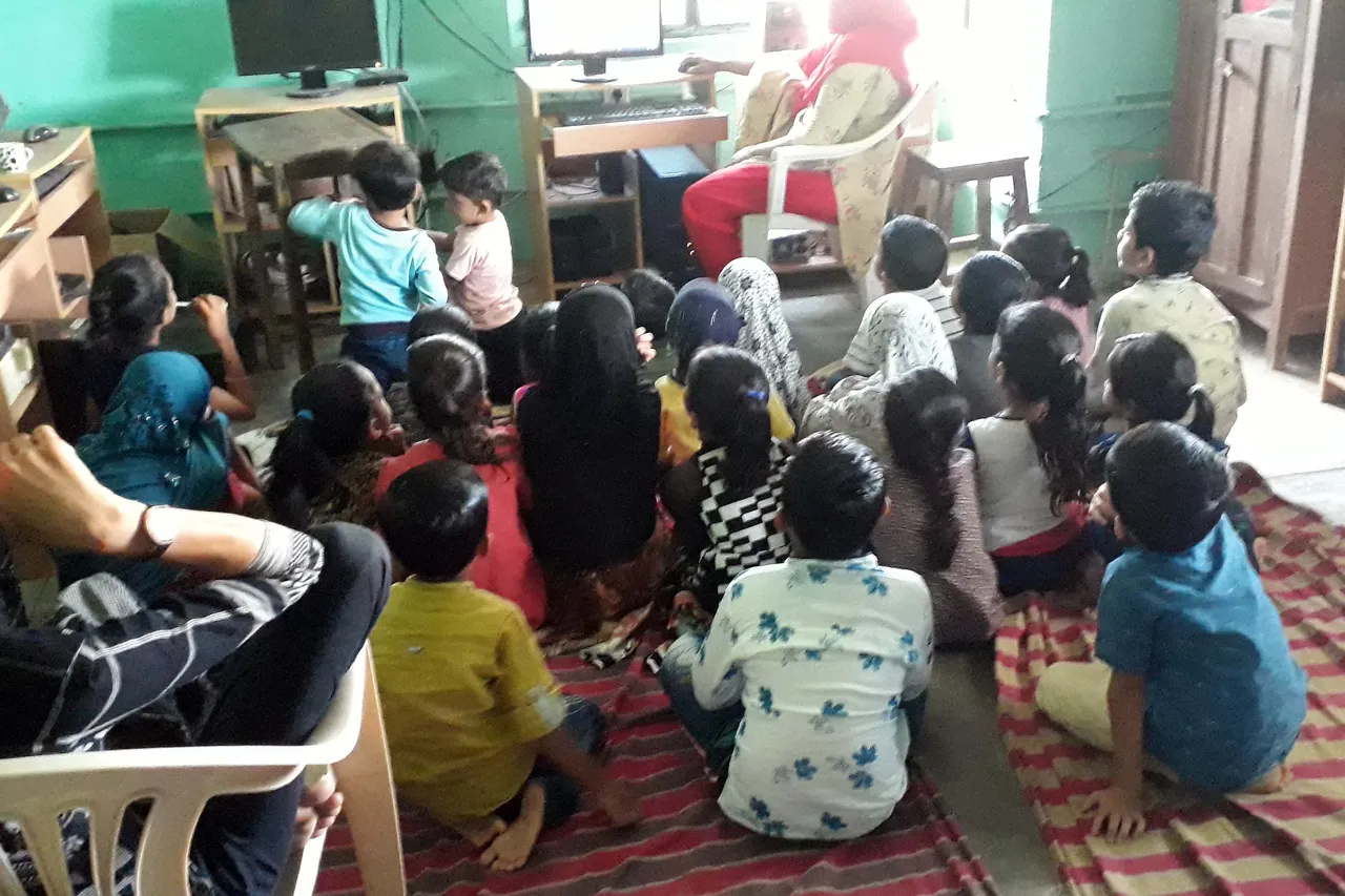 નવા સત્રના પ્રારંભે શાળાઓ ખુલતા બાળકોના કલરવથી શાળાઓ ગુંજી