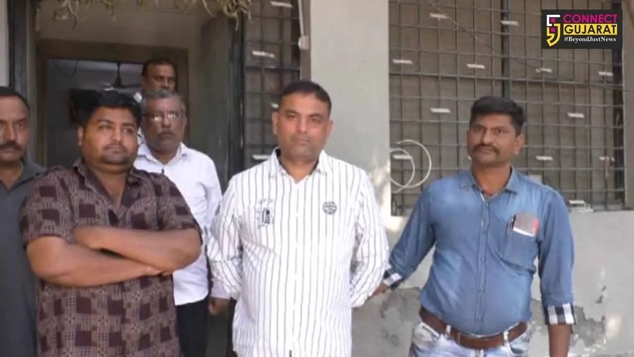 જામનગર : દારૂના મામલામાં હેડ કોન્સ્ટેબલ 7 હજાર લેતા ઝડપાયો, જાણો કોણ છે અધિકારી