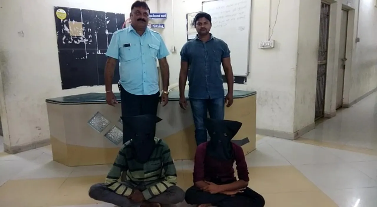 ભાવનગર : છરીની અણીએ આધેડ પાસેથી રૂ. 1.90 લાખની લૂંટ, 2 શખ્સોની પોલીસે કરી ધરપકડ