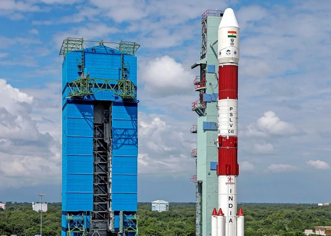 રાતના અંધકારમાં અને ખરાબ વાતાવરણમાં પણ સાફ તસવીર લેશે આ સેટેલાઈટ, ઇસરો કરશે આજે લોન્ચ