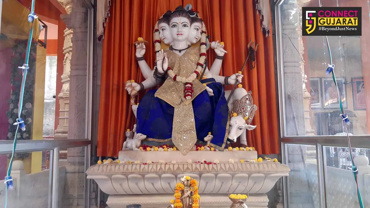ભવનાથમાં આજે ગુરુ દત્તાત્રેય જન્મ જયંતીની ઉજવણી કરવામાં આવી