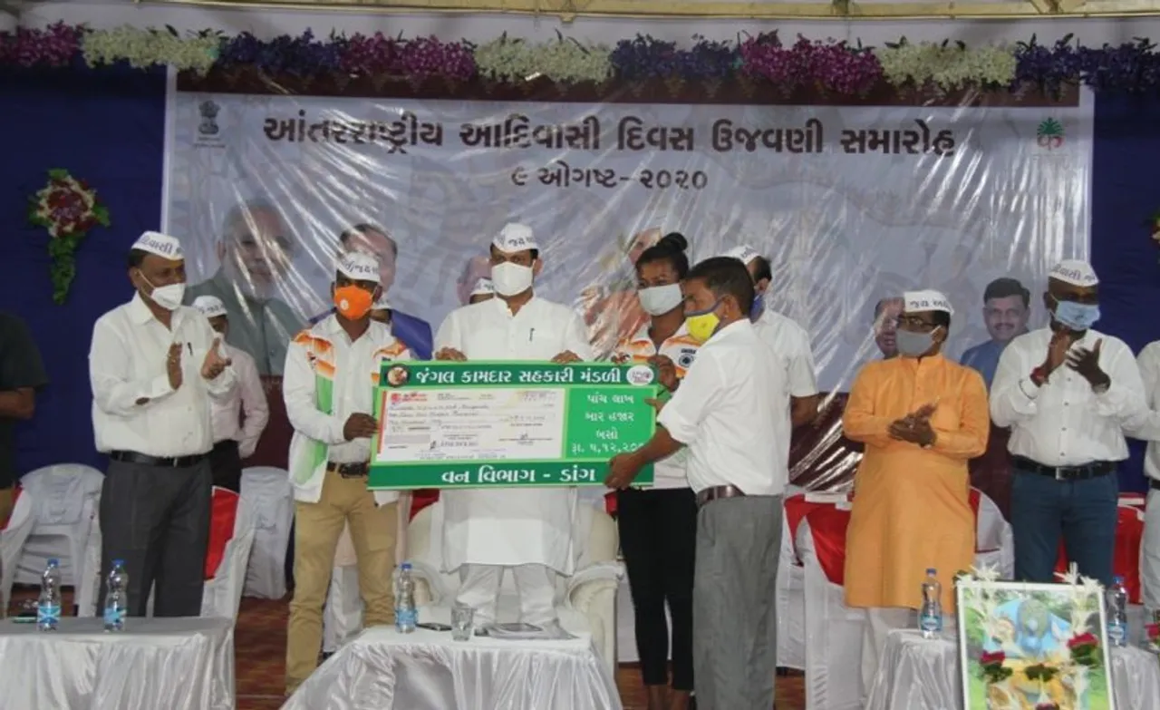 ડાંગ : “વિશ્વ આદિવાસી દિવસ”ની ઉજવણી બની વિકાસ પર્વ, લાભાર્થીઓને રૂ. 355.57 લાખના વિવિધ લાભો એનાયત કરાયા