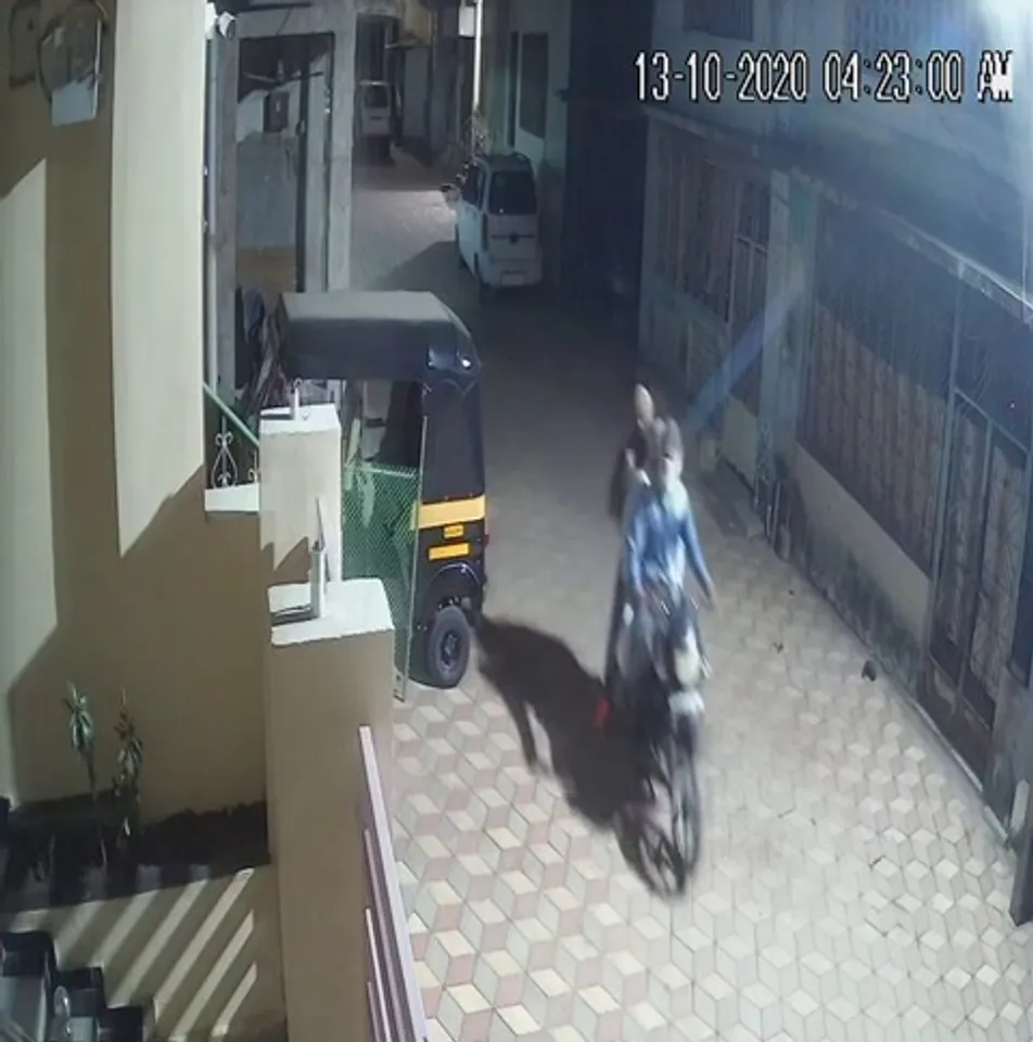 ભરૂચ: અંકલેશ્વર તાલુકાના ખરોડ ગામે બંધ મકાનને નિશાન બનાવી તસ્કરો ચોરી કરી ફરાર