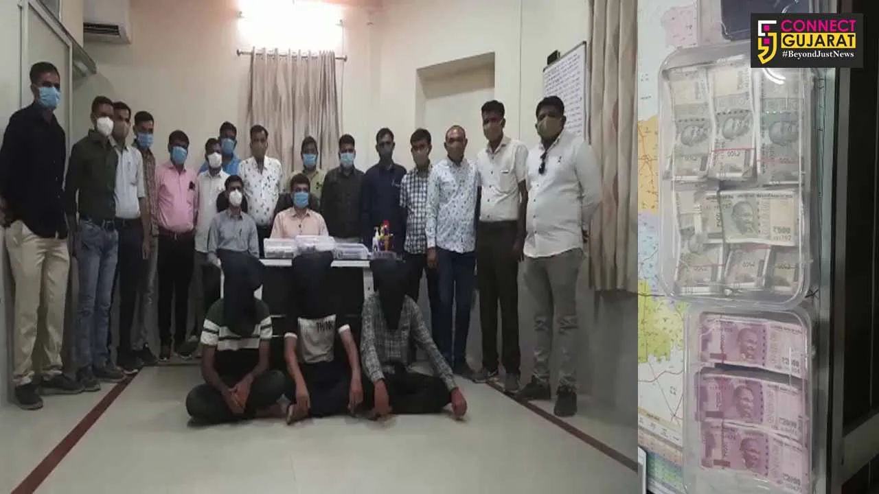 રાજકોટ: પેટ્રોલપંપના કર્મચારીને છરીના ઘા ઝીંકી કરાય રૂ.22 લાખની લૂંટ, જુઓ શું થયો ખુલાસો