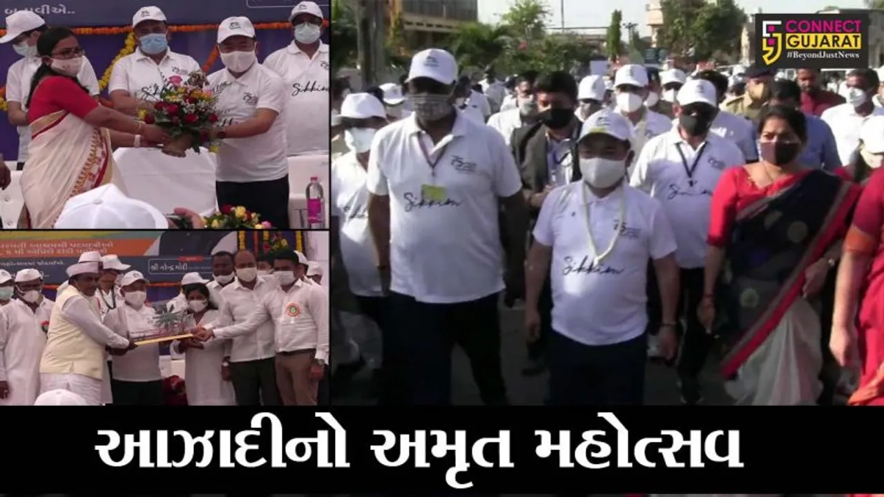 નવસારી : સાબરમતી આશ્રમથી નીકળેલ દાંડી પદયાત્રાનું કરાયું ભવ્ય સ્વાગત, સિક્કિમના મુખ્યમંત્રી રહ્યા વિશેષ ઉપસ્થિત