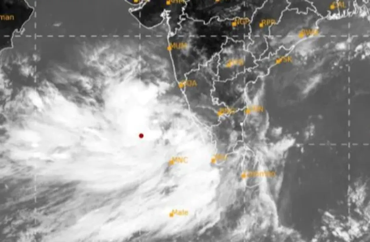 Tauktae Cyclone Live: ક્યાં પહોંચ્યું વાવાઝોડું? જુઓ લાઈવ લોકેશન