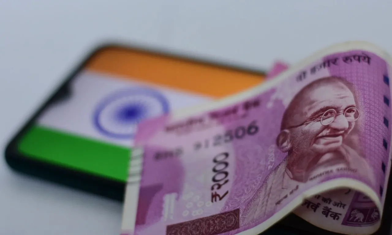 २ हजार के नोट बदले
