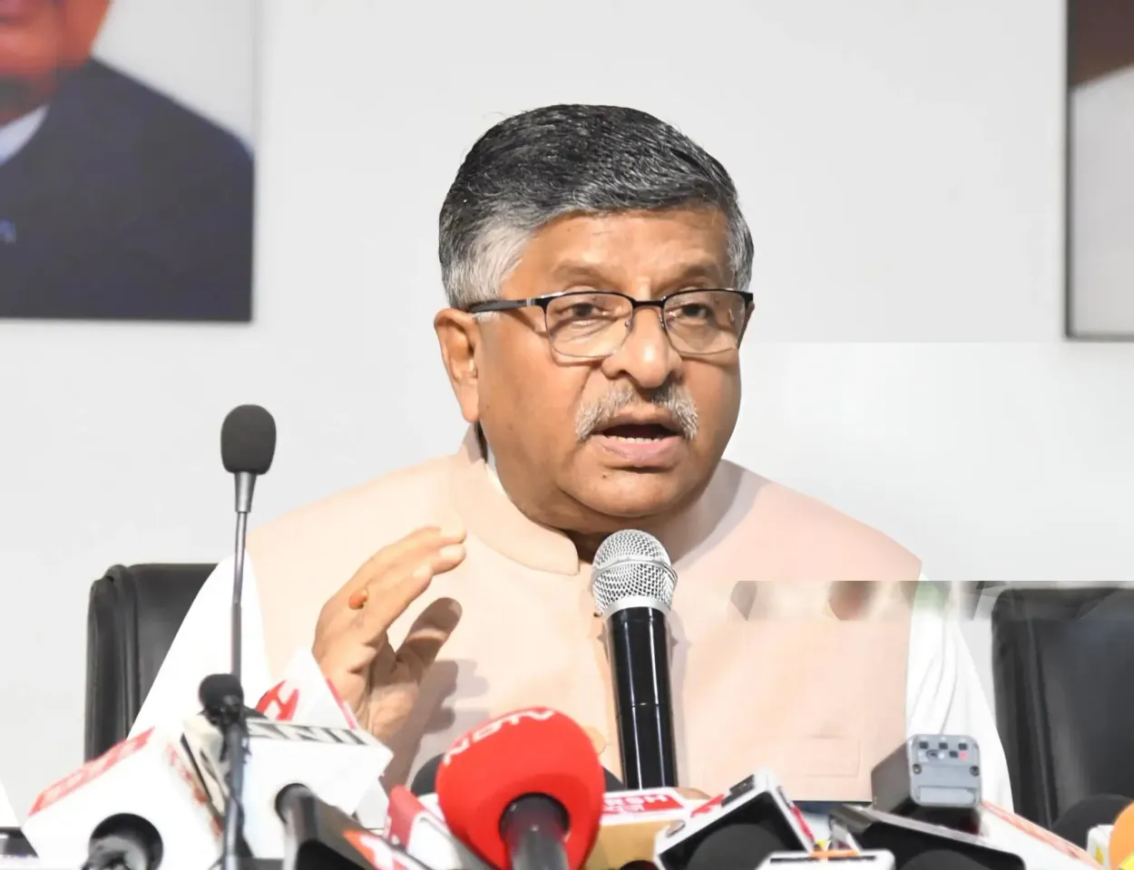 रविशंकर प्रसाद का हमला