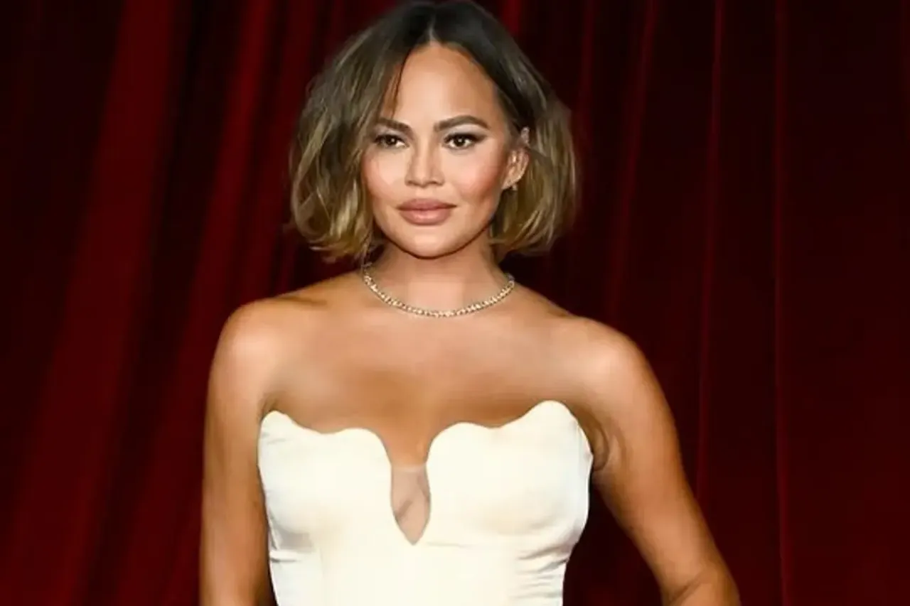Chrissy Teigen 