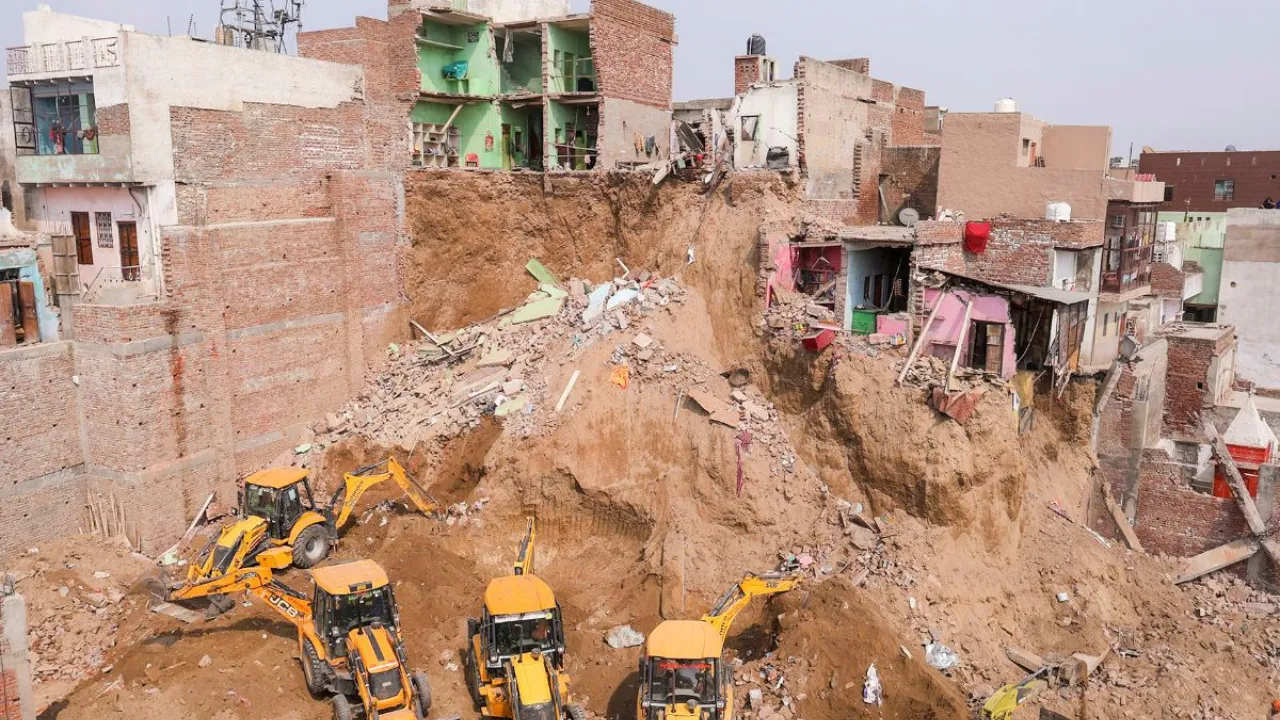 Mathura-House-Collapse