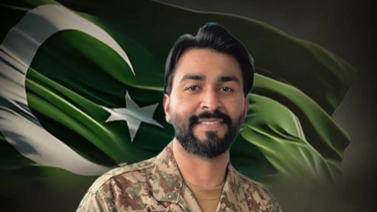 Major- Moiz -Abbas- Shah
