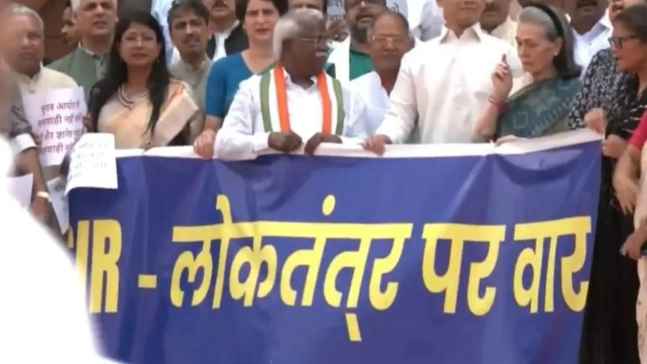 INDIA- Bloc- Protest