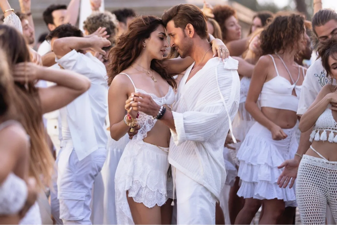 War 2 First Song Aavan Jaavan to drop on July 31 - Hrithik Roshan and Kiara Advani