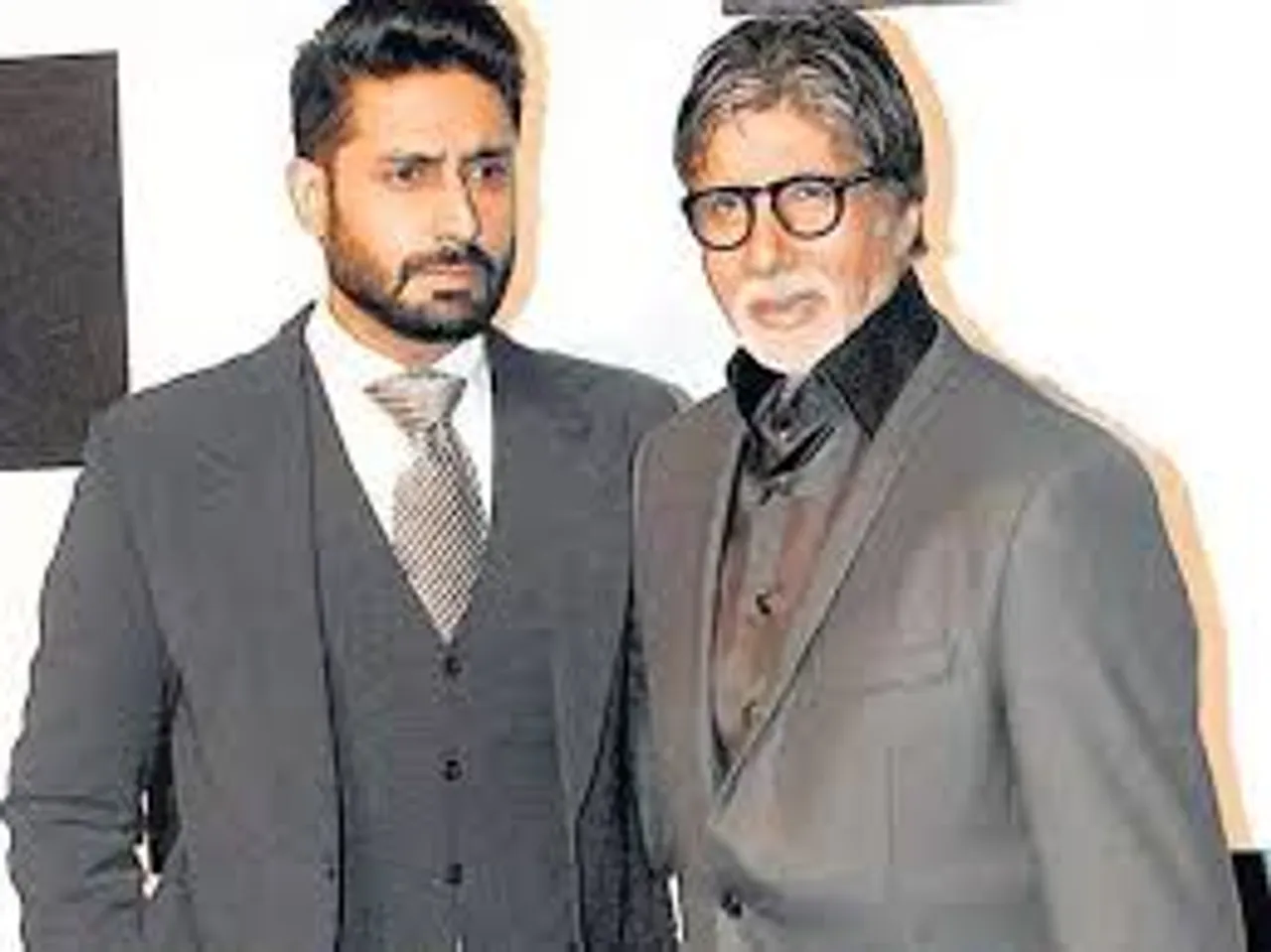 Bollywood Big B tested Corona positive.