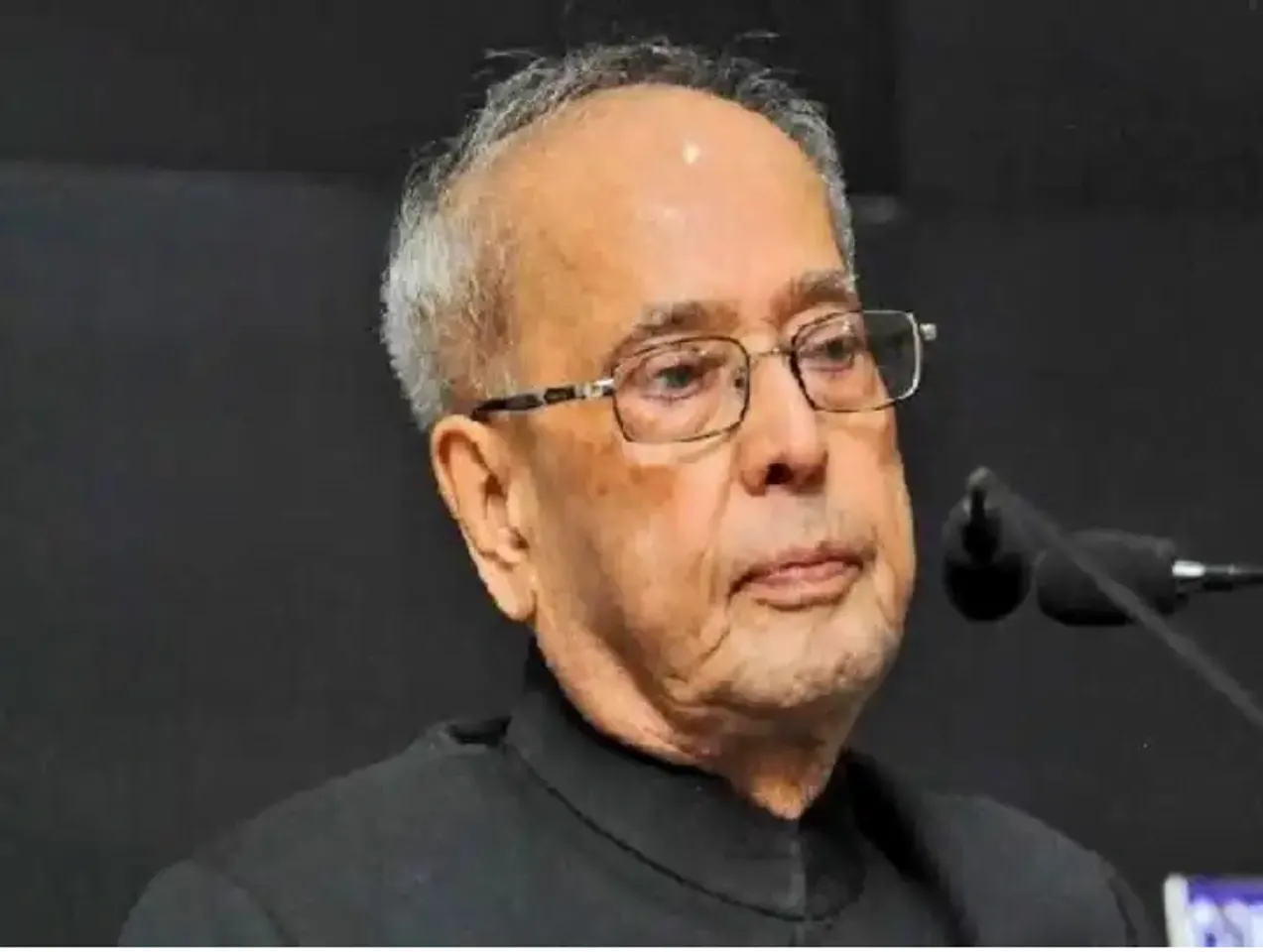 Pranab Mukherjee put on ventilator after brain clot surgery
