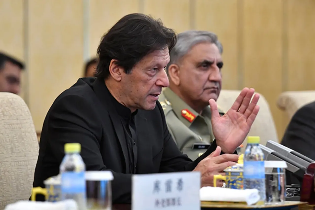 Imran Khan says Pakistan will keep addressing Kashmir issue at International Forums