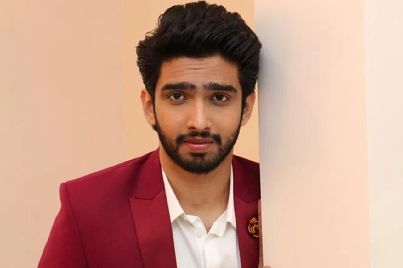 Salman Khan's fans try to troll Amaal Malik, singer hits back