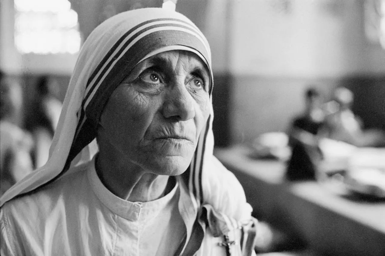 Mother Teresa birth anniversary: Moving quotes by the saint that will restore your faith in generosity