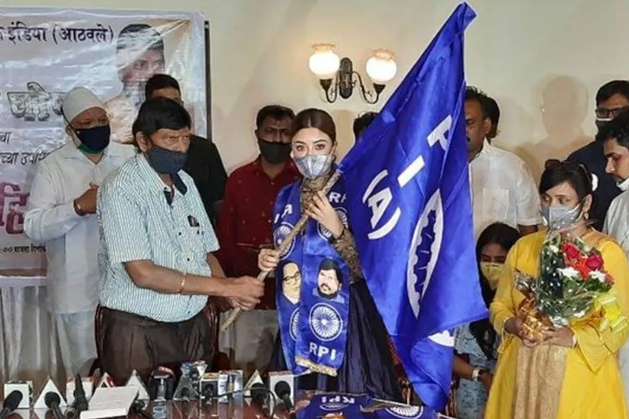 Payal Ghosh joins Republican Party of India as head of women's wings