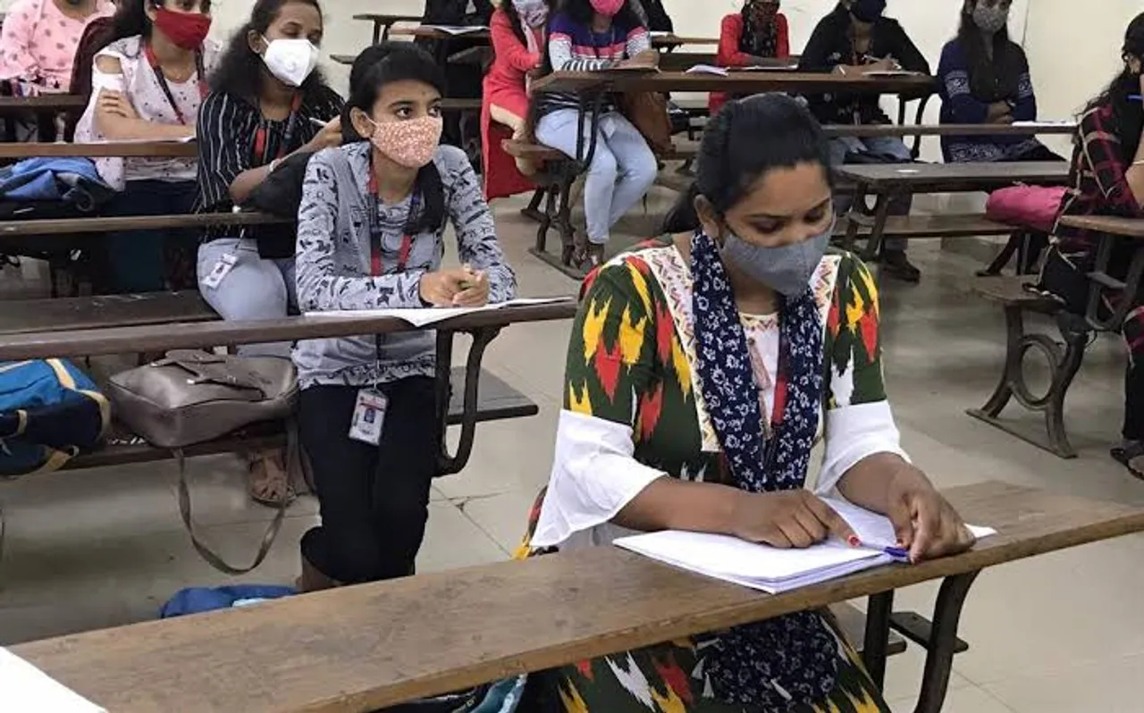 Colleges reopens in Karnataka after 8 months