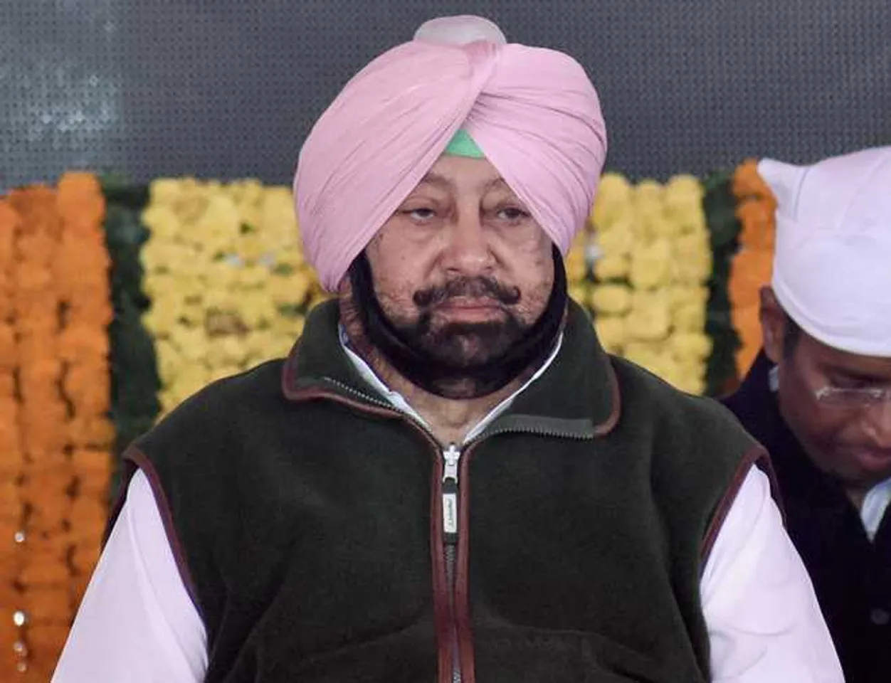 Amid farm protest over 1500 jio fibers were destroyed, Punjab CM issues warning