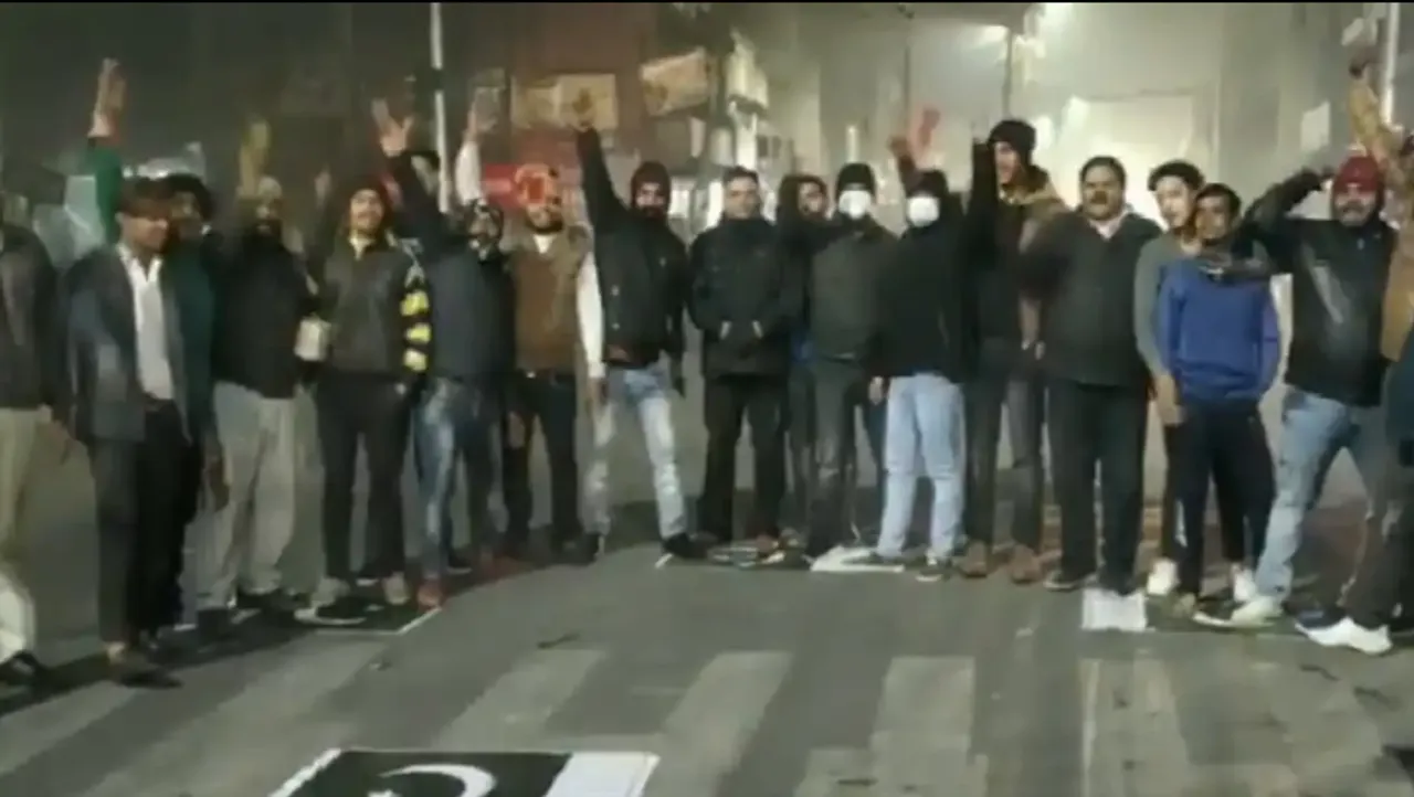 Bajrang Dal supporters protest against demolition of temples in Pakistan
