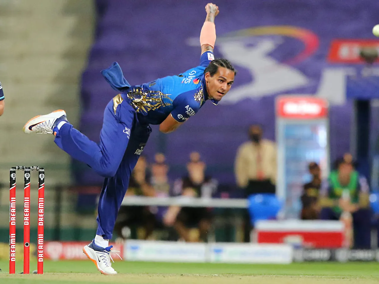 Rahul Chahar Shane Bond Mumbai Indians IPL