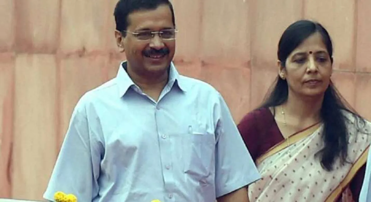 Arvind Kejriwal Kejriwal wife tests COVID positive Sunita Kejriwal