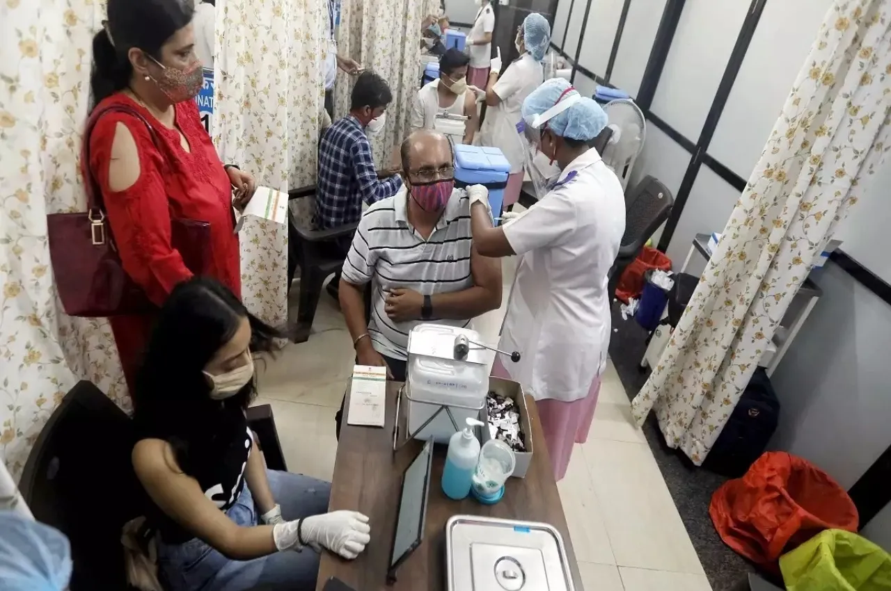 India covid-19 update: Tally past 1.66 with 3.46 new cases