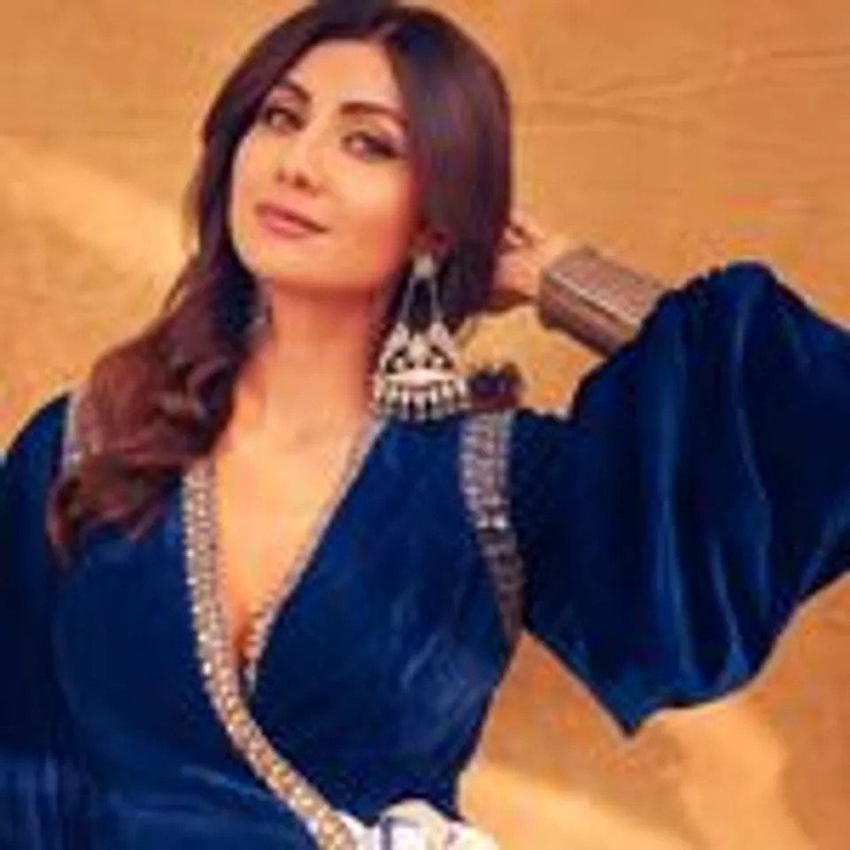 Shilpa Shetty's family contracts covid-19, actress tests negative