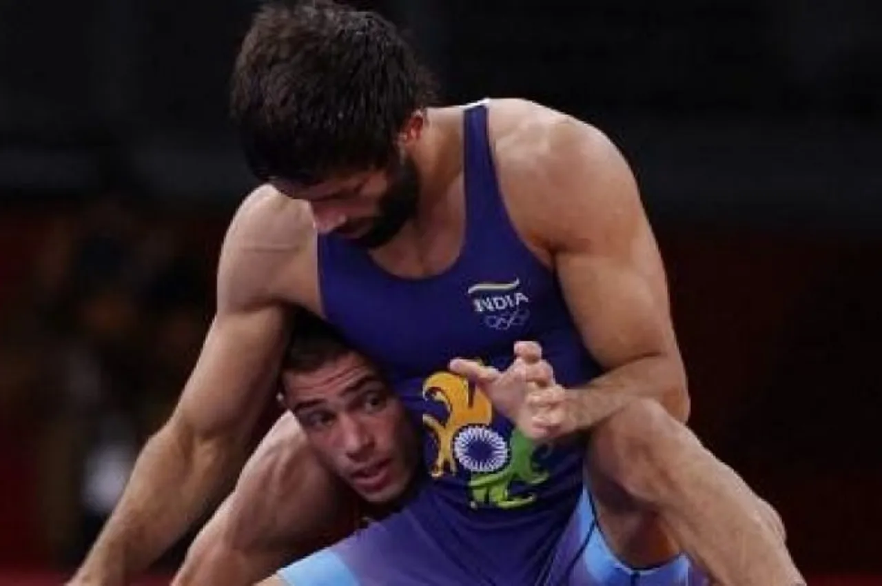 Tokyo Olympics: Ravi Dahiya Moves to Gold Medal Match, Deepak Punia loses Semis