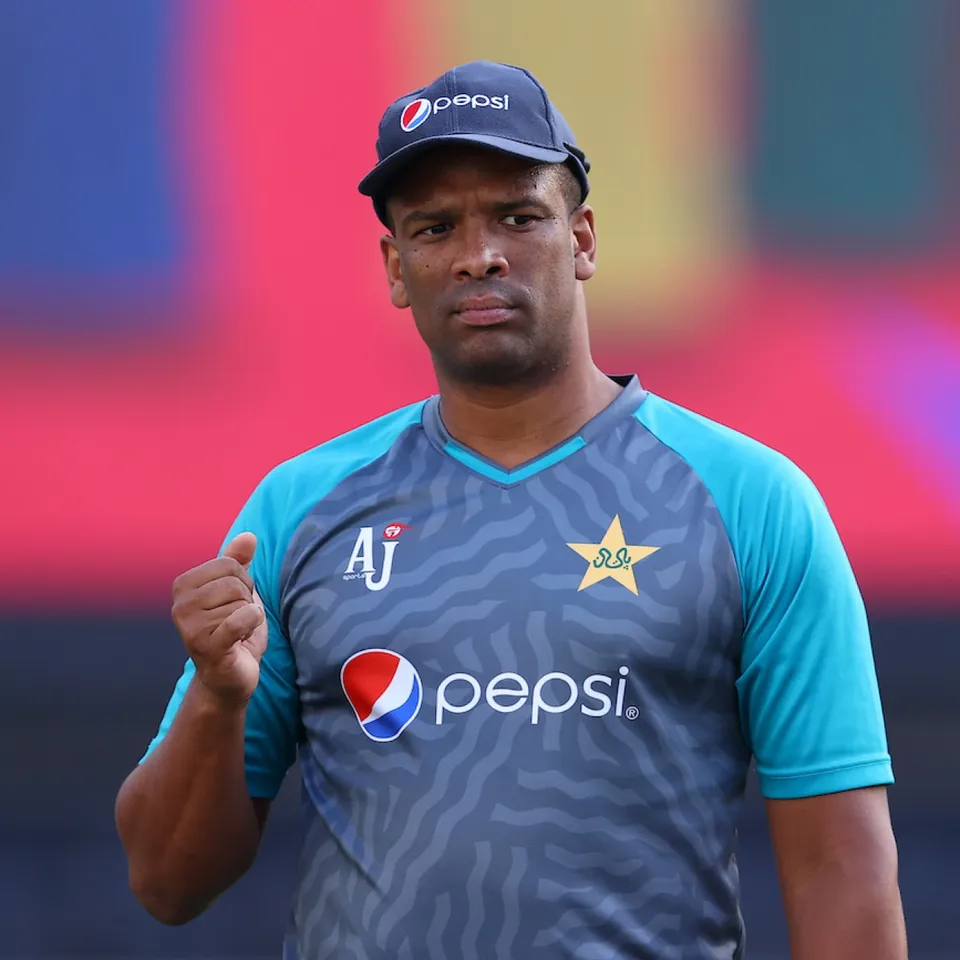 Vernon Philander, South Africa, Pakistan, COVID-19,