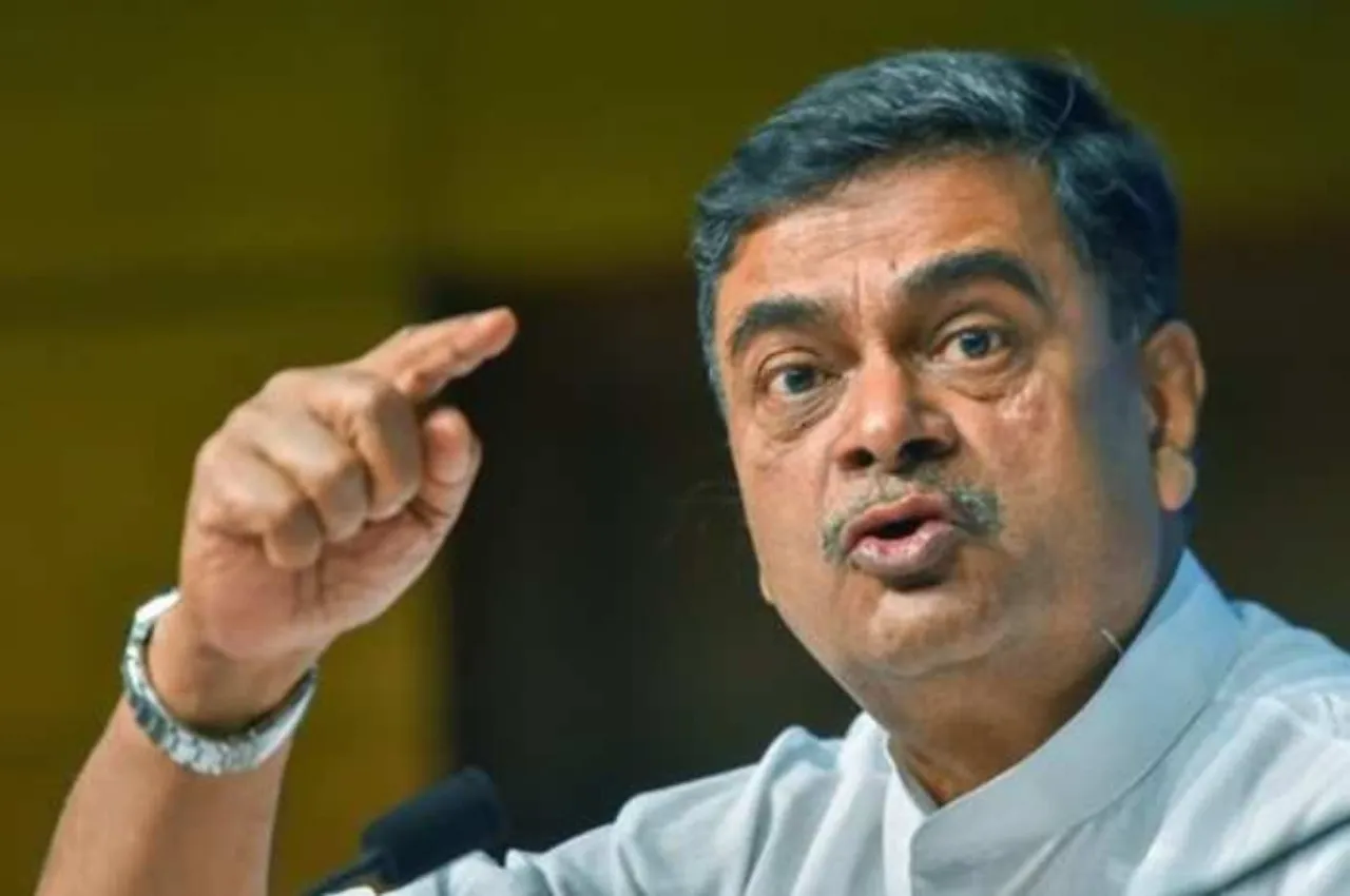 Union Power Minister reviews implementation of 10 GW renewable energy project