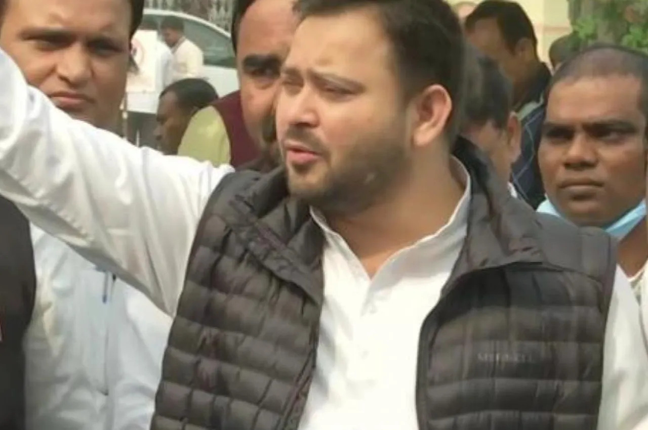 Failure of govt: Tejashwi Yadav on liquor bottle found outside Bihar Assembly