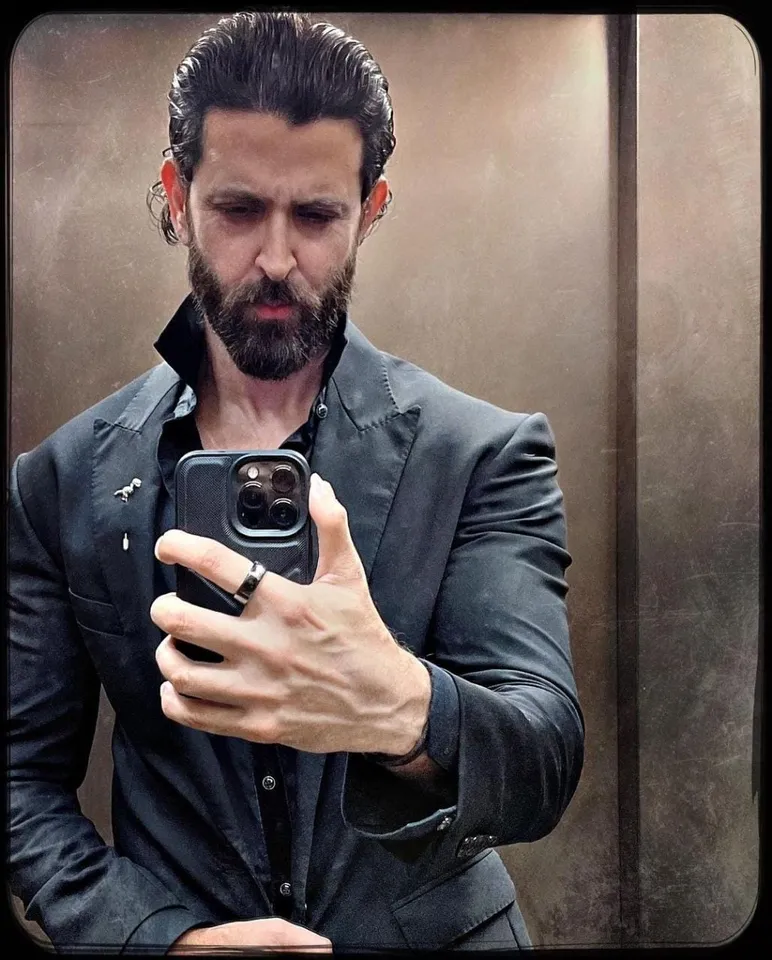 Hrithik Roshan shares his last post with the ‘Vikram Vedha’ beard!