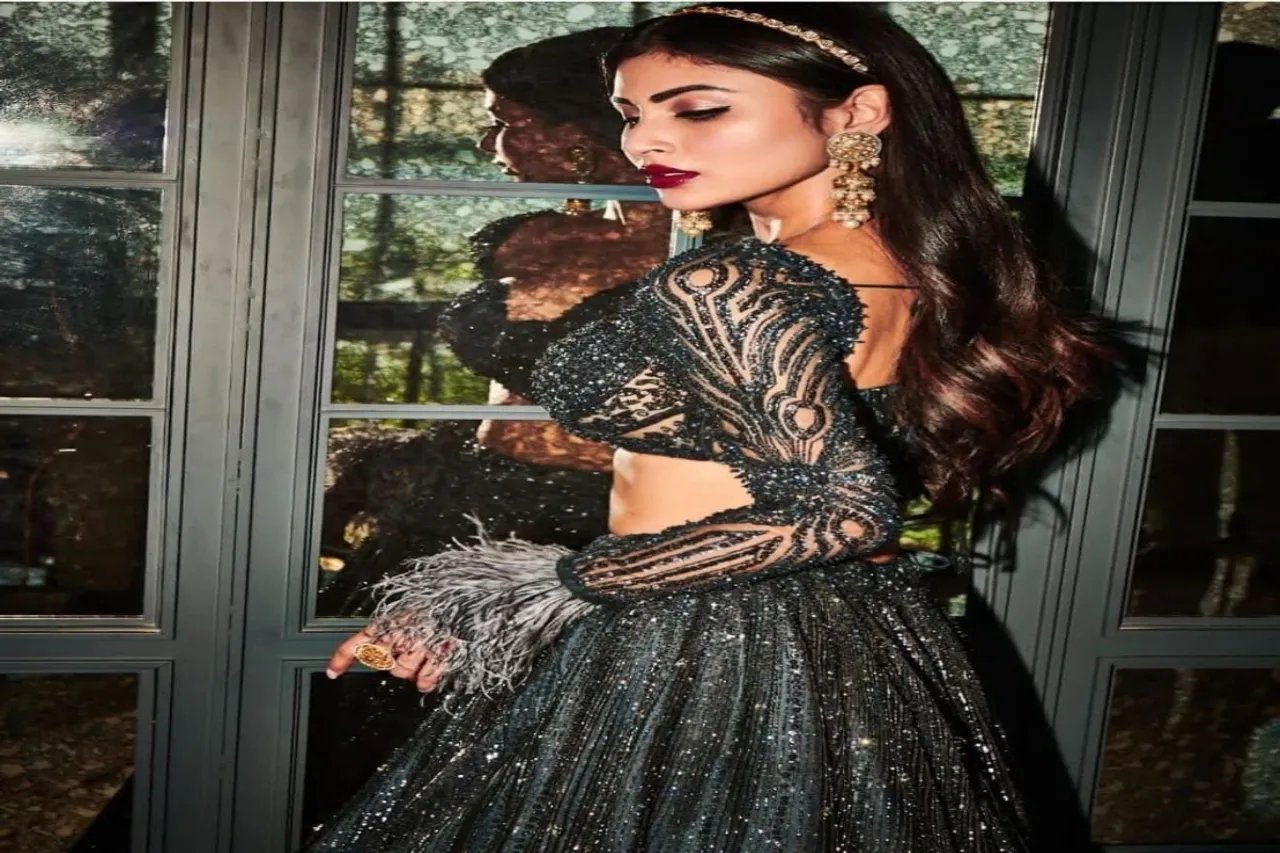 Mouni Roy Photos