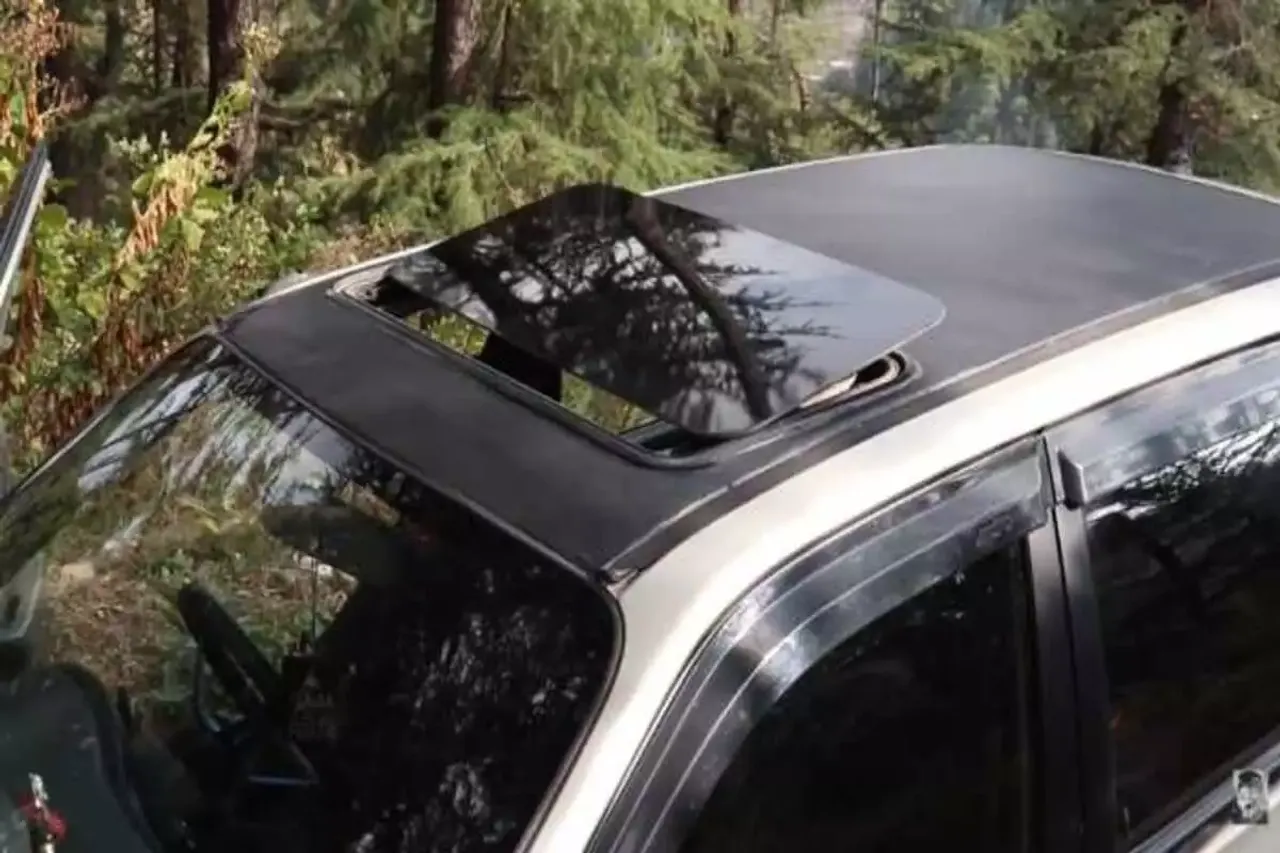 Maruti Alto with Sunroof