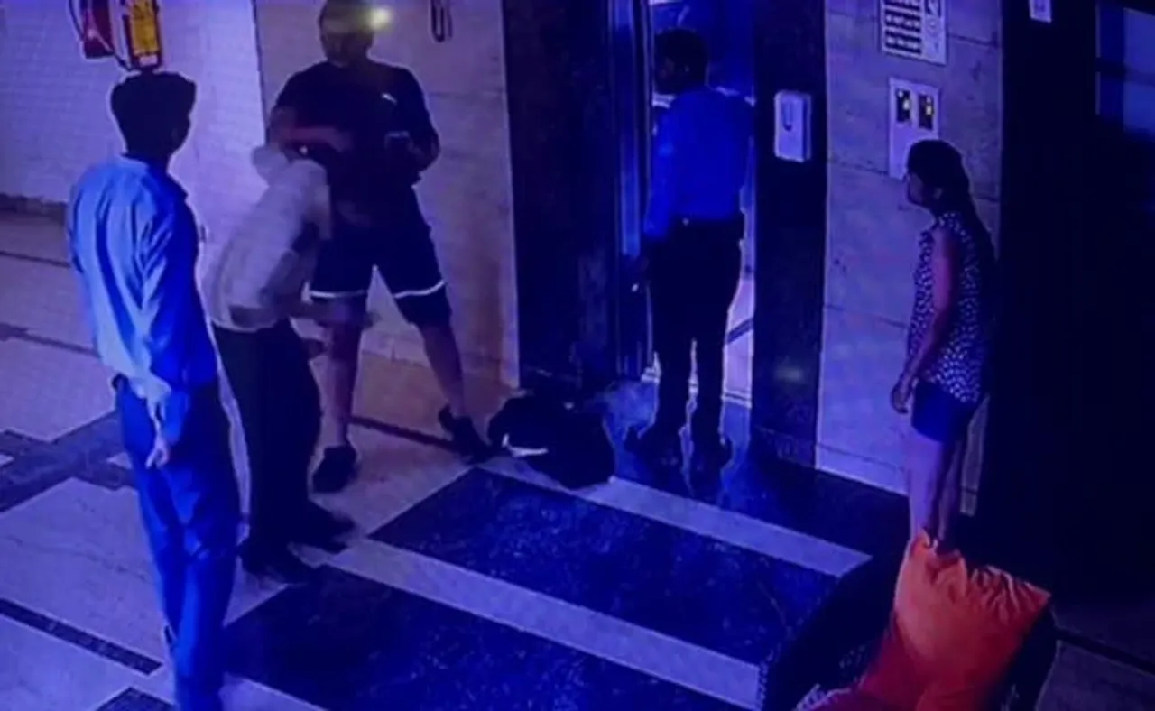 Gurugram lift