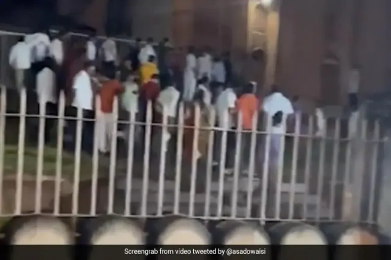 Karnataka Dussehra in Madrasa