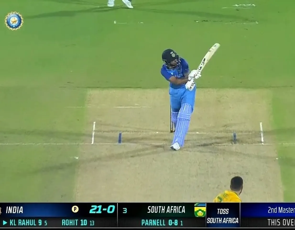 India vs South Africa, 2nd T20I: KL Rahul wows fans with 'flick for six'. Watch