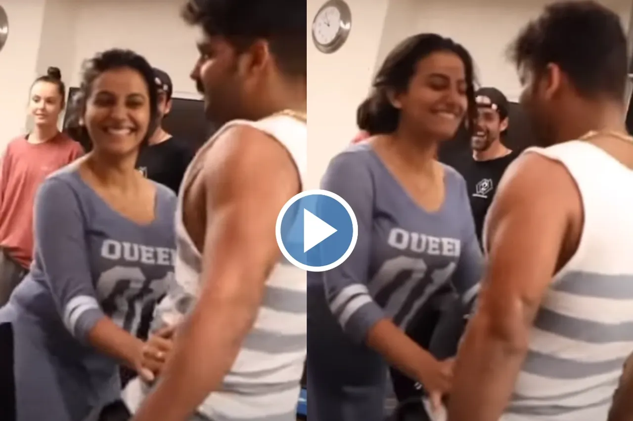 Pawan Singh and Akshara Singh