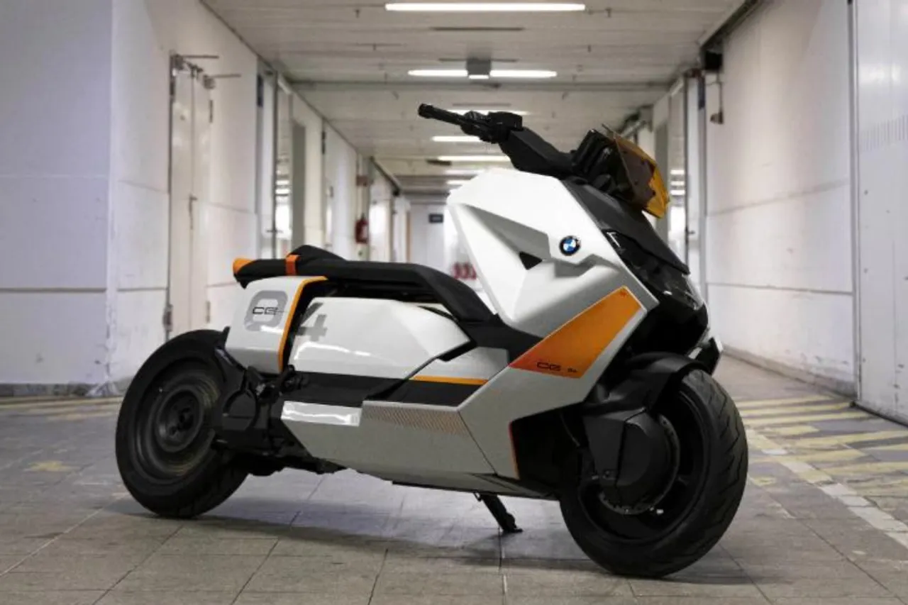 BMW CE 04 e-scooter