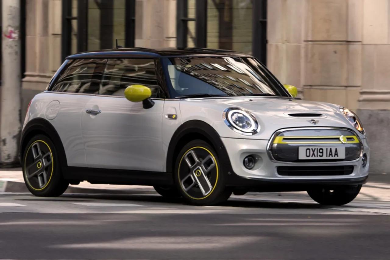 Mini Cooper SE EV car
