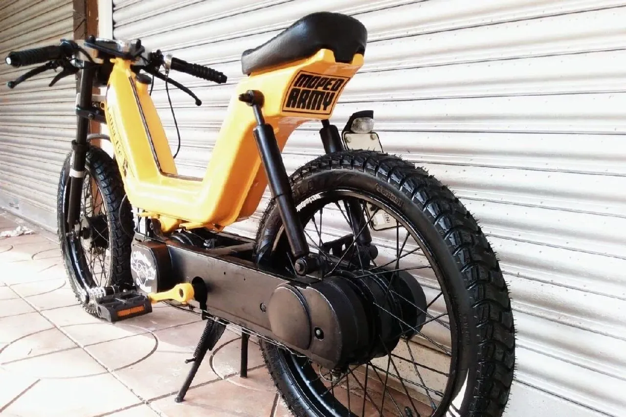 Kinetic Luna EV
