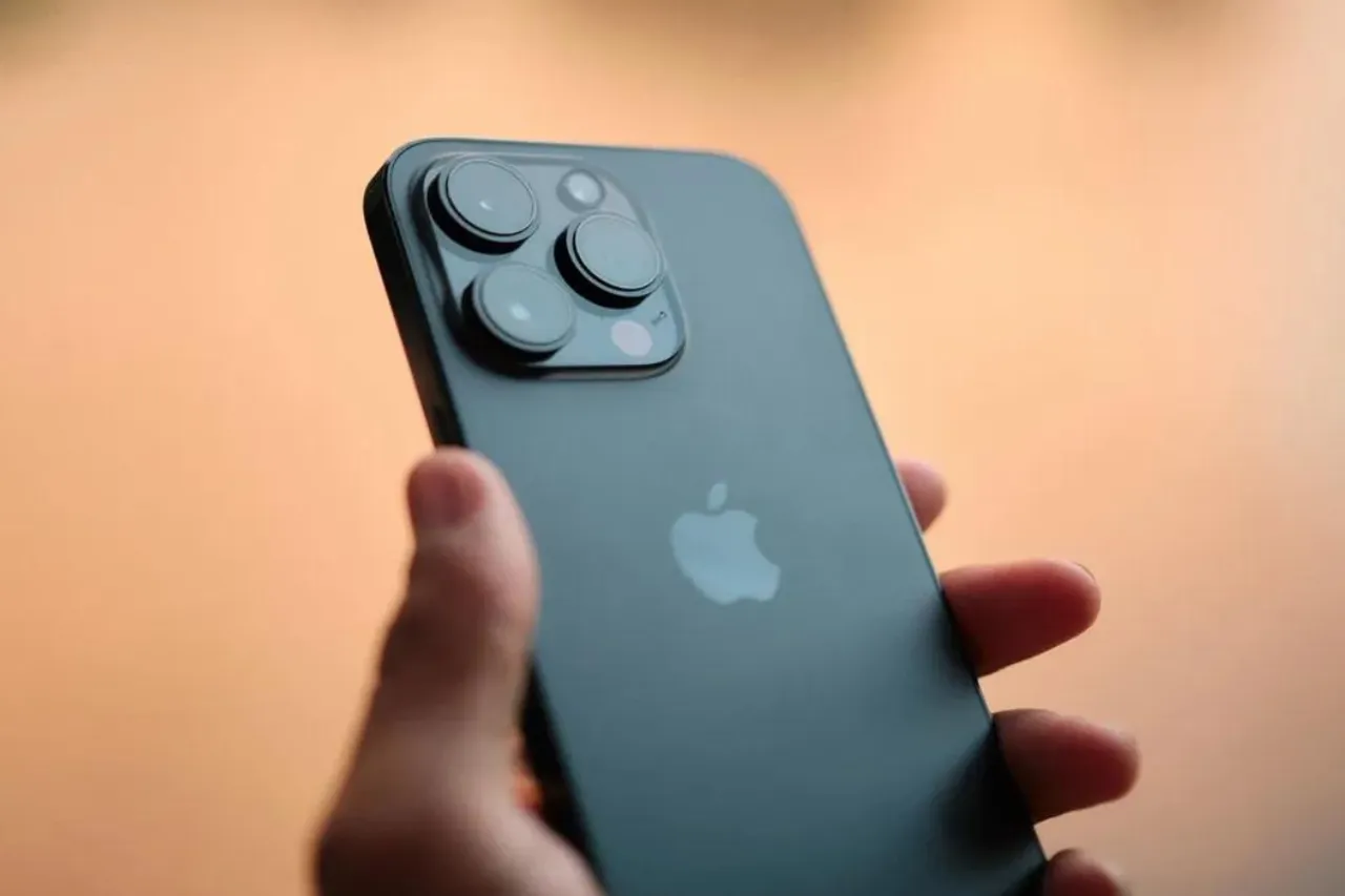 iPhone 15