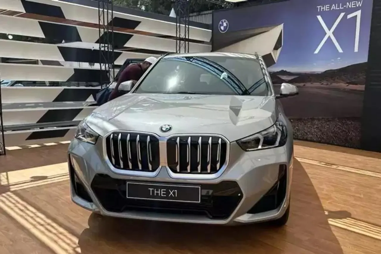 2023 BMW X1